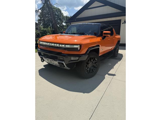 Photo of 2024 Orange GMC HUMMER EV Pickup