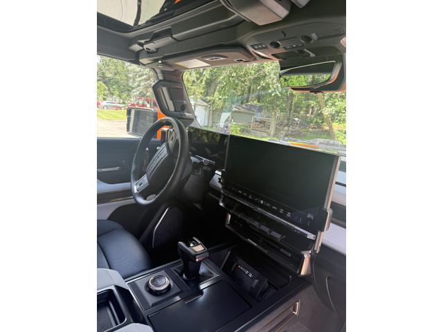 Photo of 2024 Orange GMC HUMMER EV Pickup
