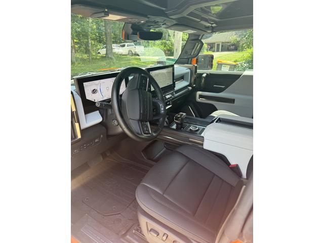 Photo of 2024 Orange GMC HUMMER EV Pickup