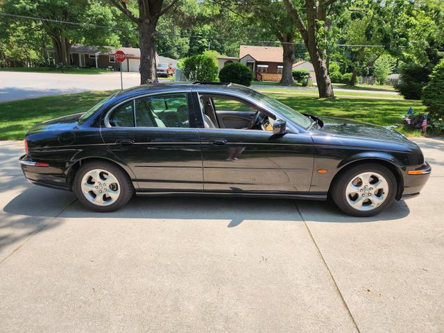 Photo of 2001 Black Jaguar S-Type