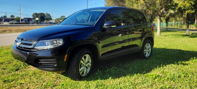 Photo of 2013 Black Volkswagen Tiguan