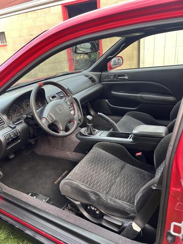 Photo of 2001 Red Honda Prelude