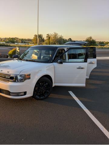 Photo of 2016 White Ford Flex