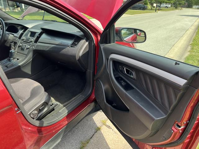 Photo of 2017 Beige Ford Taurus