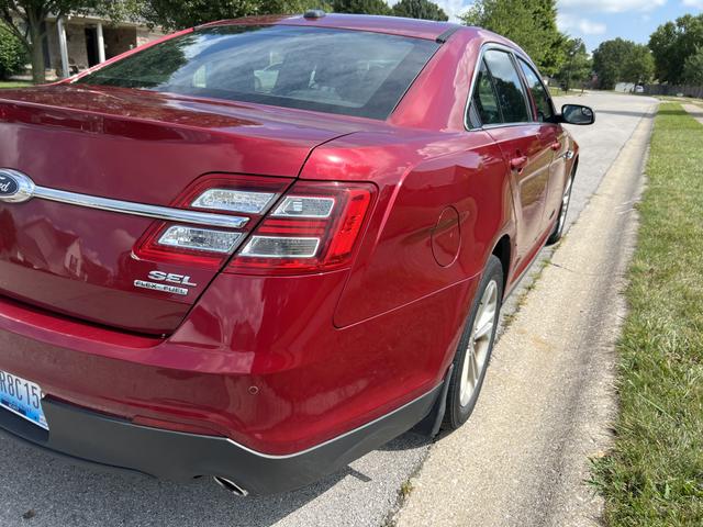 Photo of 2017 Beige Ford Taurus