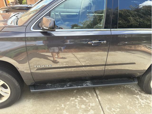 Photo of 2015 Gray Chevrolet Tahoe