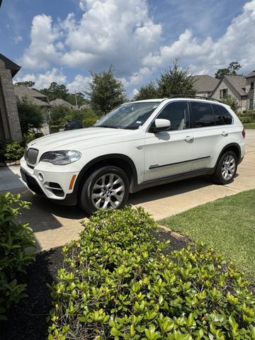 Photo of 2013 White BMW X5