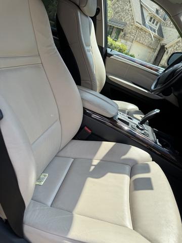 Photo of 2013 White BMW X5