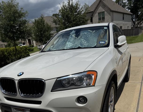 Photo of 2013 White BMW X5