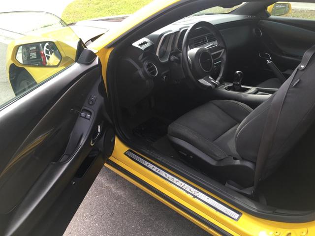 Photo of 2010 Yellow Chevrolet Camaro