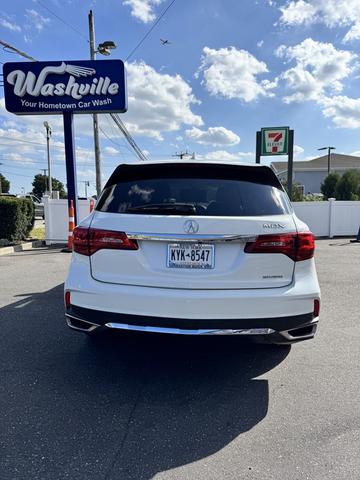 Photo of 2020 White Acura MDX