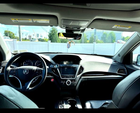 Photo of 2020 White Acura MDX