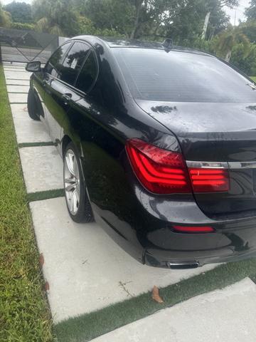Photo of 2015 Black BMW 740