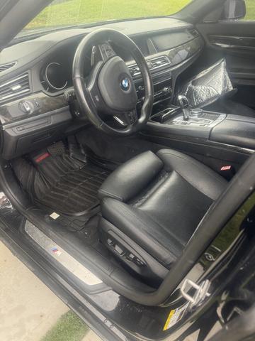 Photo of 2015 Black BMW 740