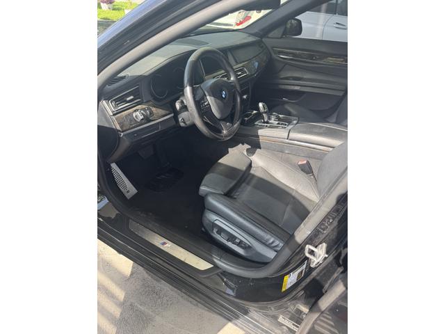 Photo of 2015 Black BMW 740