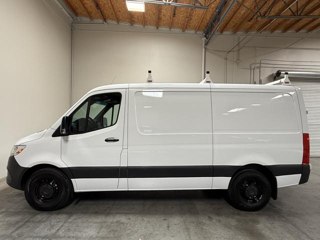 Photo of 2024 White Mercedes-Benz Sprinter 2500