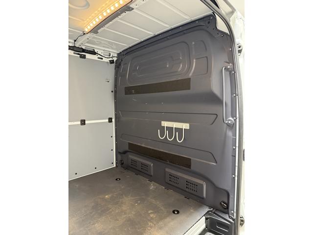 Photo of 2024 White Mercedes-Benz Sprinter 2500