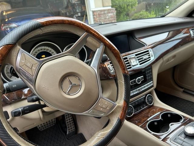 Photo of 2014 Blue Mercedes-Benz CLS-Class