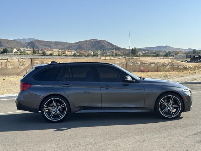 Photo of 2018 Gray BMW 330