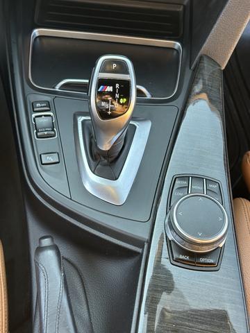 Photo of 2018 Gray BMW 330