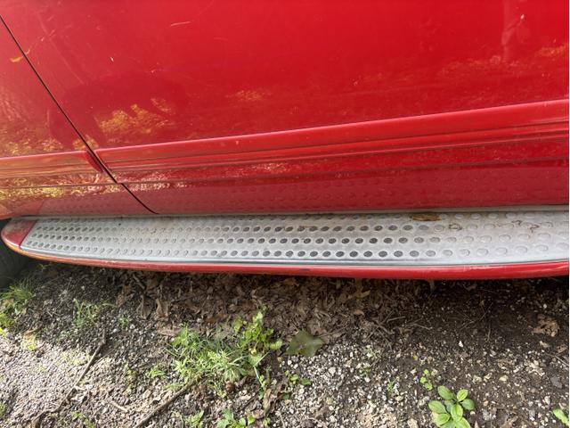Photo of 2004 Red Dodge Durango