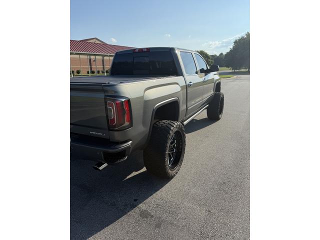 Photo of 2017 Gray GMC Sierra 1500