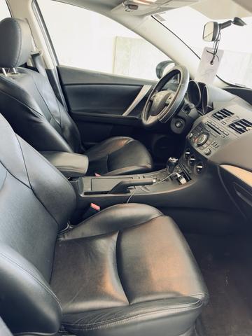 Photo of 2012 White Mazda Mazda3