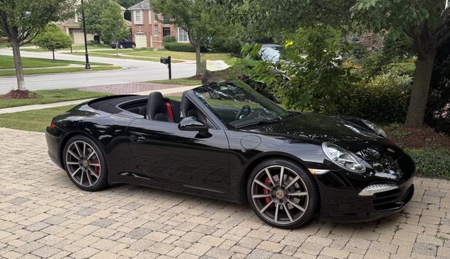 Photo of 2013 Black Porsche 911