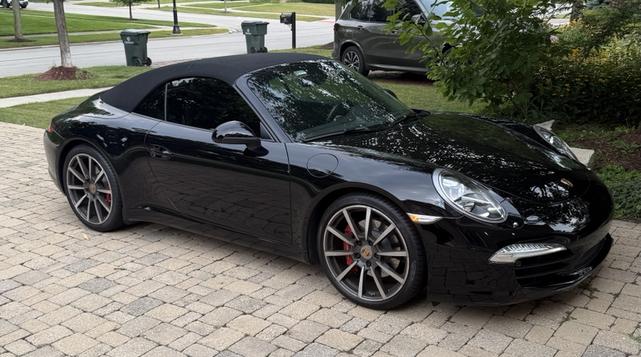 Photo of 2013 Black Porsche 911