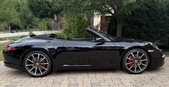 Photo of 2013 Black Porsche 911