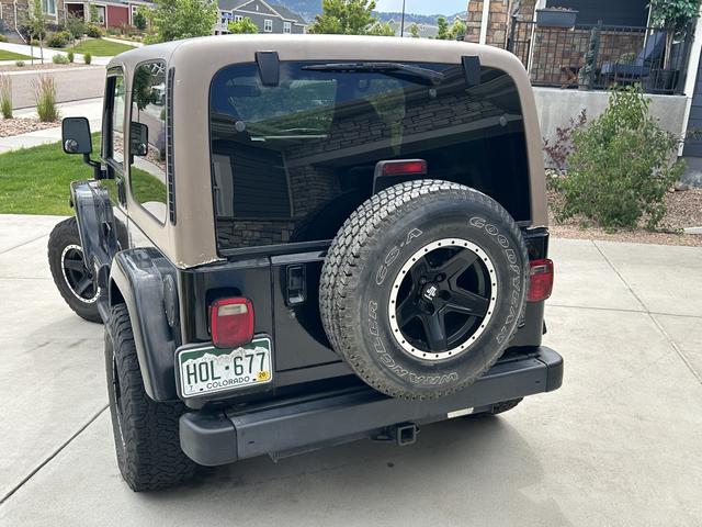 Photo of 2002 Black Jeep Wrangler