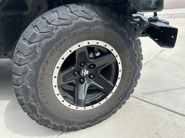 Photo of 2002 Black Jeep Wrangler