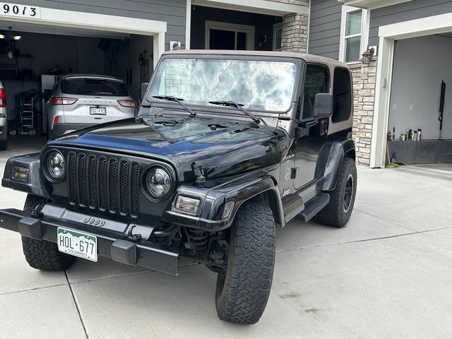 Photo of 2002 Black Jeep Wrangler