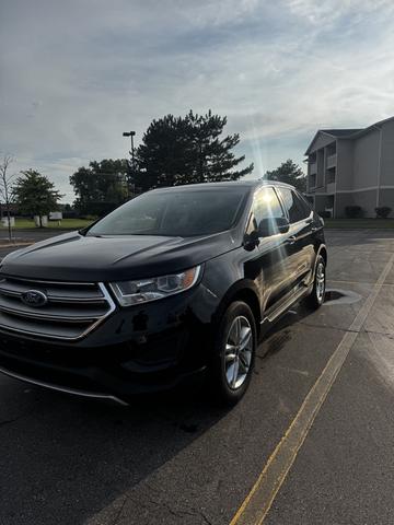 Photo of 2017 Black Ford Edge