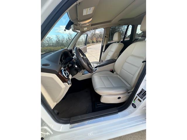 Photo of 2015 White Mercedes-Benz GLK-Class