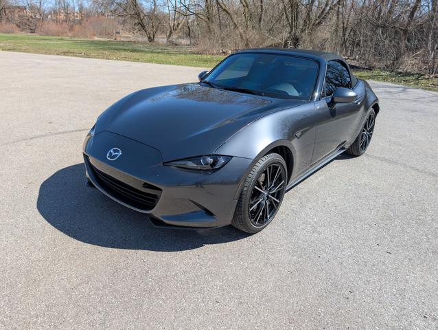 Photo of 2024 Gray Mazda MX-5 Miata