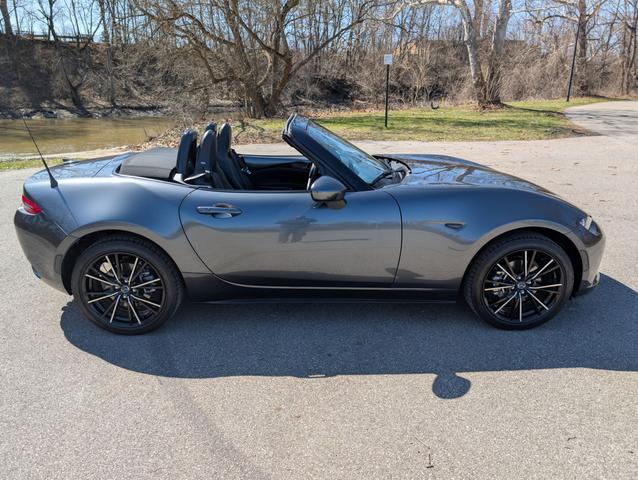 Photo of 2024 Gray Mazda MX-5 Miata