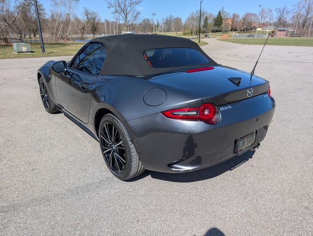 Photo of 2024 Gray Mazda MX-5 Miata