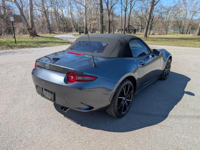 Photo of 2024 Gray Mazda MX-5 Miata