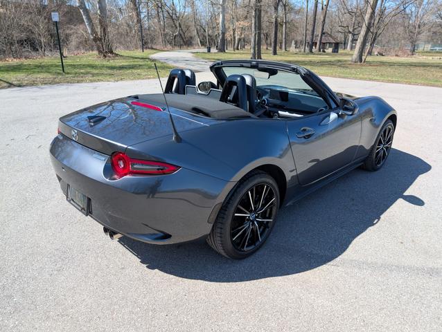 Photo of 2024 Gray Mazda MX-5 Miata