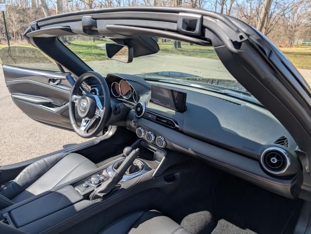 Photo of 2024 Gray Mazda MX-5 Miata