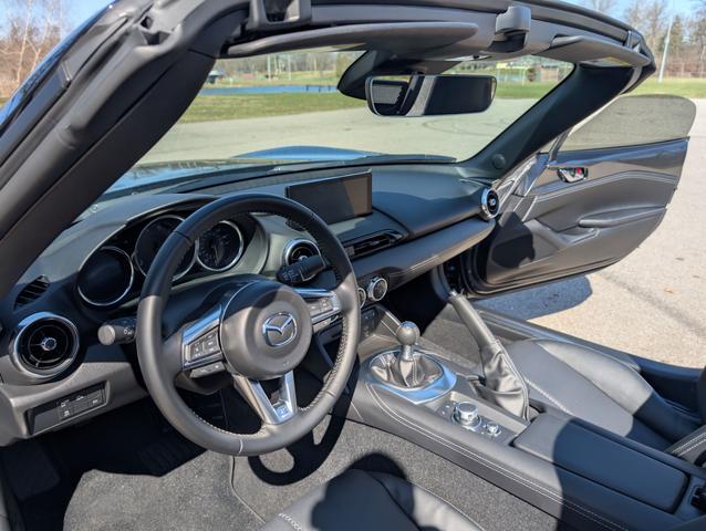 Photo of 2024 Gray Mazda MX-5 Miata