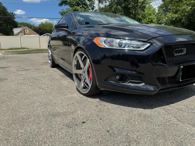 Photo of 2016 Black Ford Fusion
