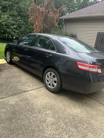 Photo of 2010 Gray Toyota Camry