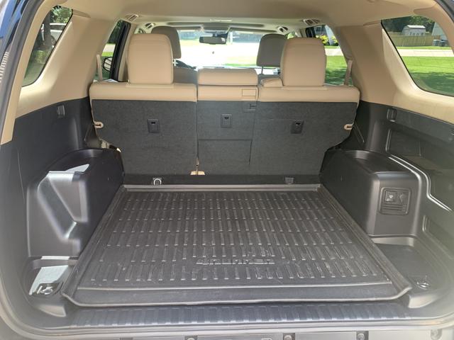 Photo of 2022 Black Toyota 4Runner