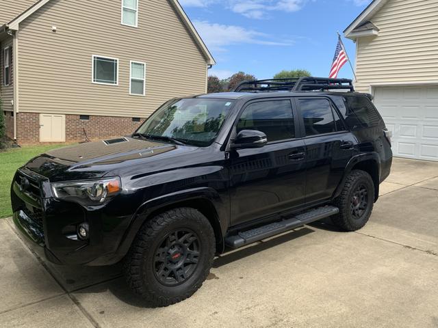 Photo of 2022 Black Toyota 4Runner