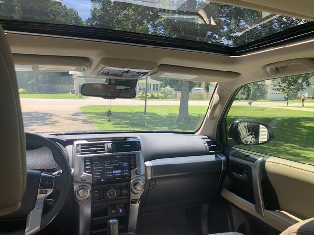 Photo of 2022 Black Toyota 4Runner