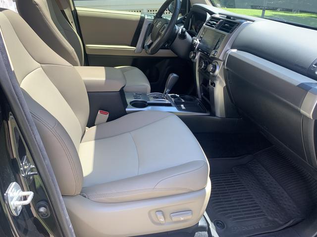 Photo of 2022 Black Toyota 4Runner