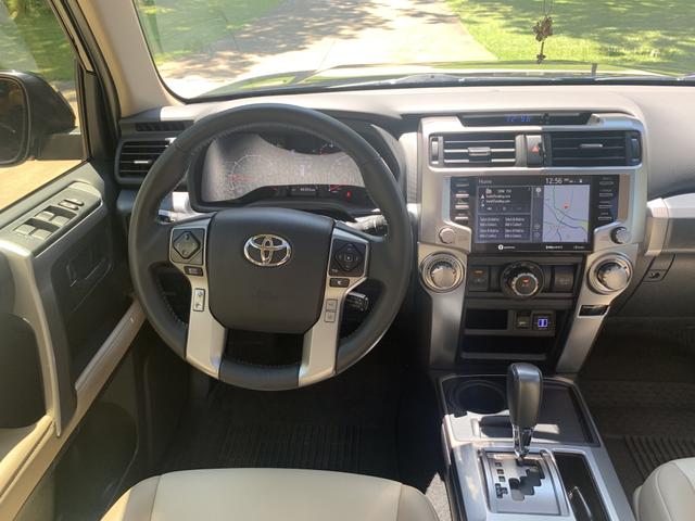 Photo of 2022 Black Toyota 4Runner