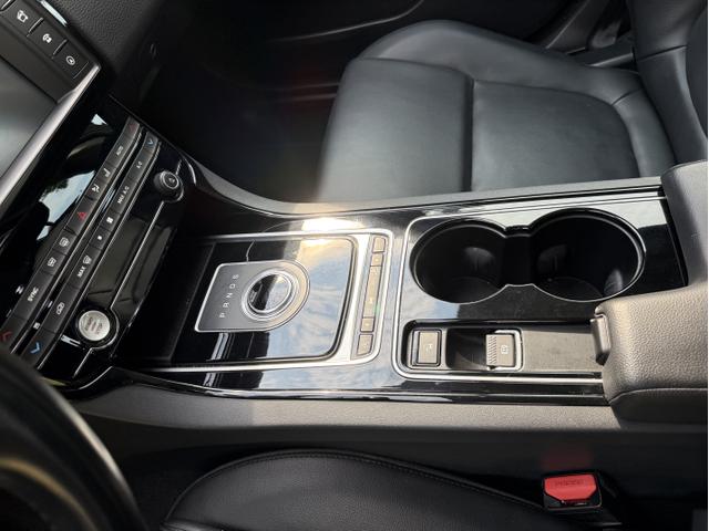 Photo of 2017 Black Jaguar XE